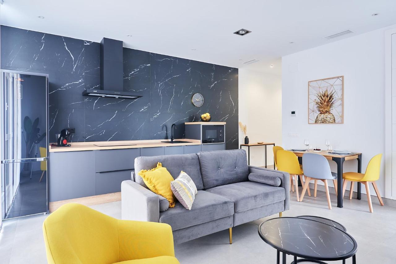 9 Nidos Centrica Suites - Nuevo Plasencia Exteriör bild